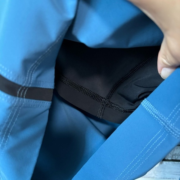 Lululemon Run: Response Short Lakemont Blue - Picture 10 of 13